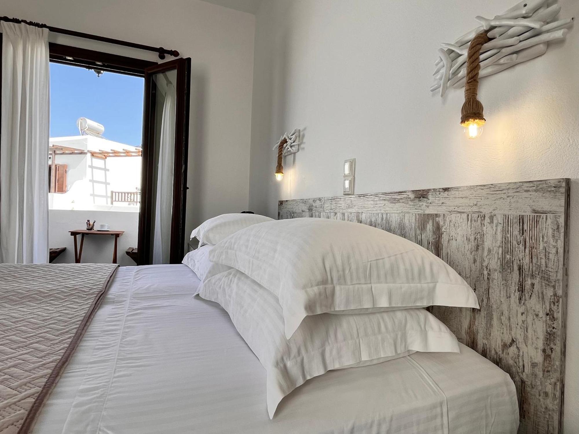 Christina Hotel, Adults Only, Heated Salt Water Pool Naousa  Room photo