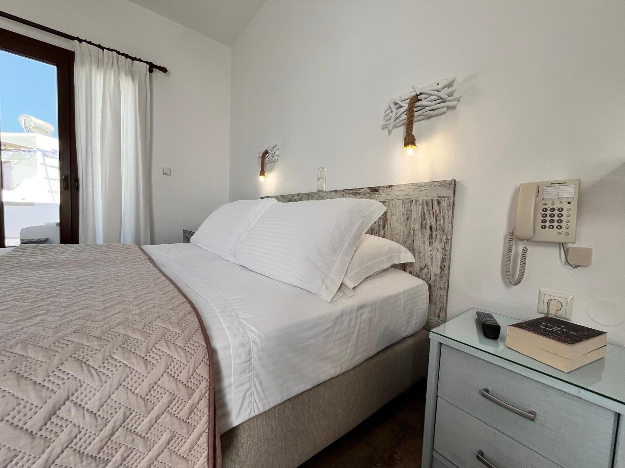 Christina Hotel, Adults Only, Heated Salt Water Pool Naousa  Room photo