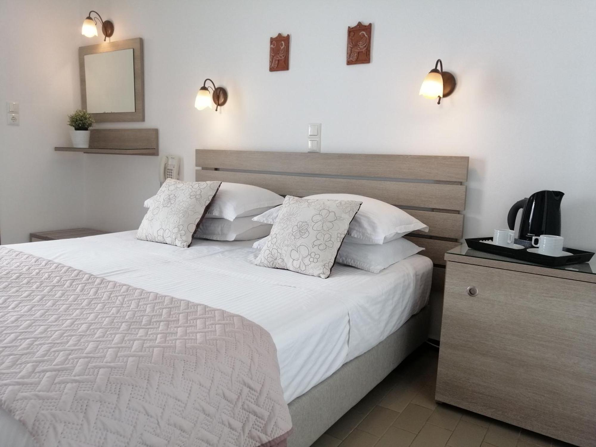 Christina Hotel, Adults Only, Heated Salt Water Pool Naousa  Room photo
